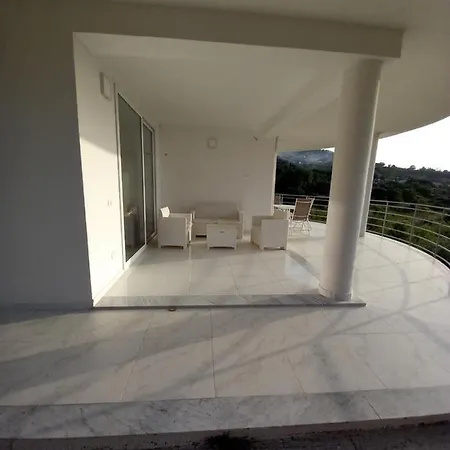 Spettacolare Villa *